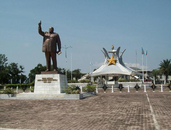 Mausolee-Laurent-Desire-Kabila-Kinshasa-Congo.jpg