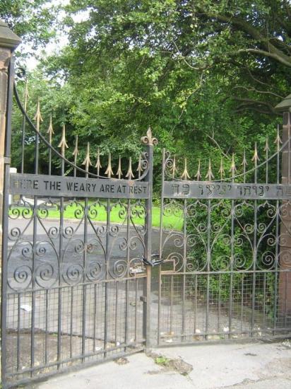 Kirkdale-Jewish-Cemetery.jpg