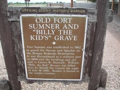 Old-fort-sumner-cmetery.jpg