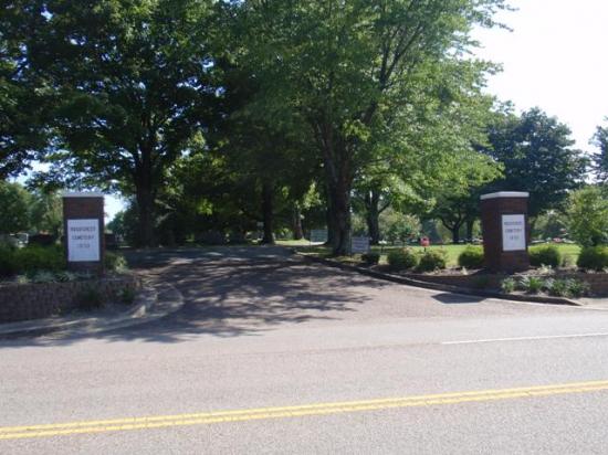 Rigecrest-cemetery.jpg