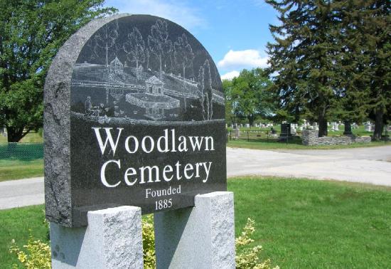 woodlawn-cemetery.jpg